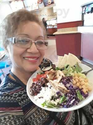 Daphne’s California Greek