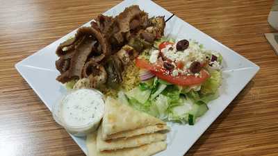 Daphne’s California Greek