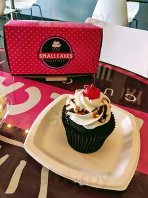 Smallcakes Cupcakery