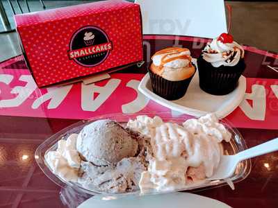 Smallcakes Cupcakery