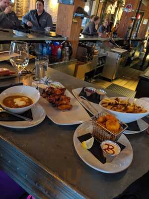 River City Pub & Eatery