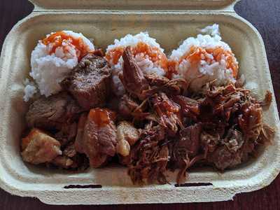 Roxy’s Island Grill