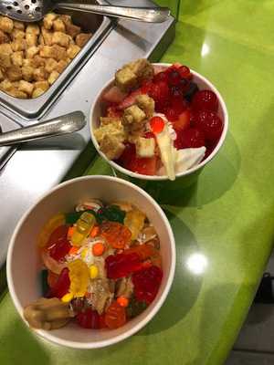 Menchie's Frozen Yogurt