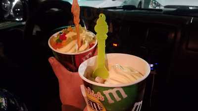 Menchie's Frozen Yogurt