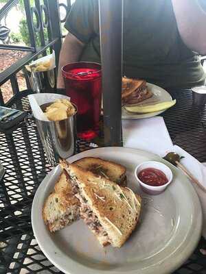 Hammontree's Grilled Cheese