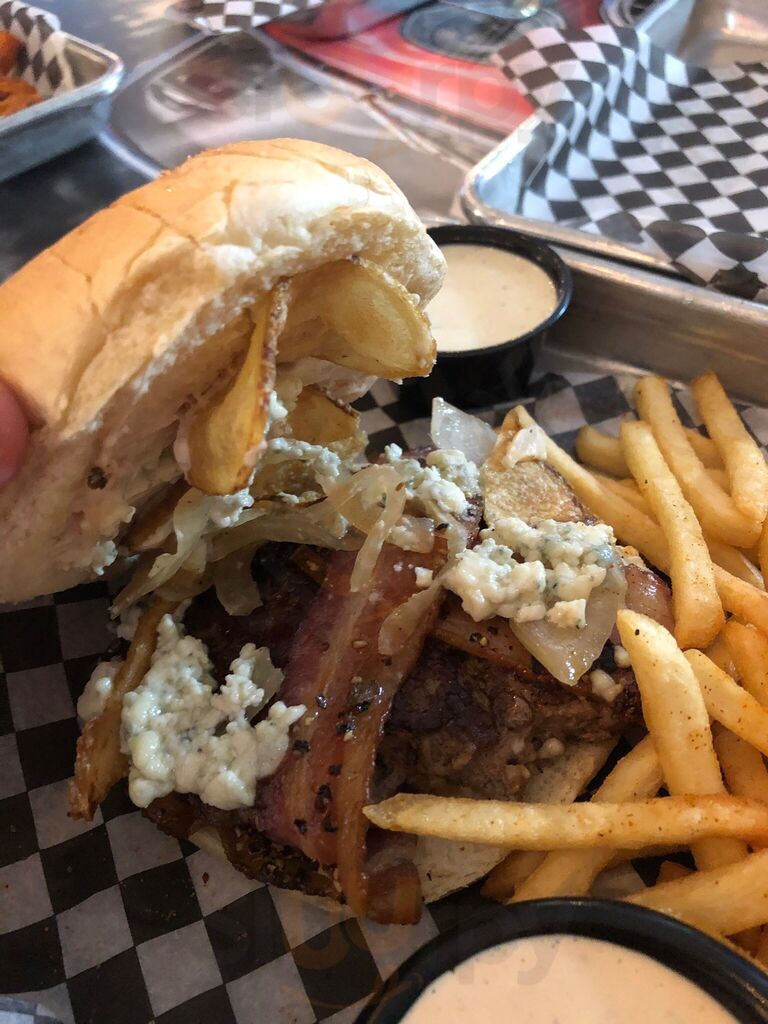 Sickies Garage Burgers & Brews