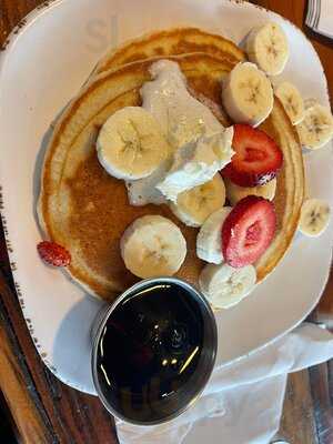 Stratford At The Harbor