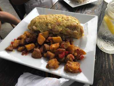 Stratford At The Harbor