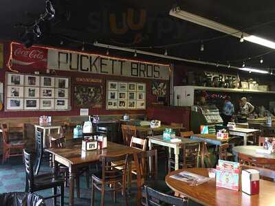 Puckett's Gro. & Restaurant