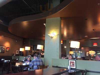 Mama Stortini's Restaurant & Bar