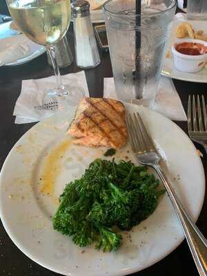 Mama Stortini's Restaurant & Bar