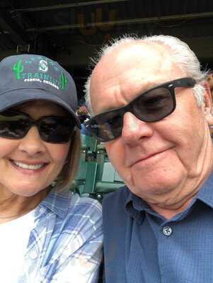 Mama Stortini's Restaurant & Bar