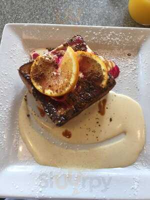 Petite Madeline Bakery