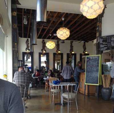 Petite Madeline Bakery