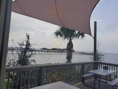 Crab Stop Seafood Bar & Grill - Vero Beach