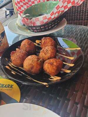 Crab Stop Seafood Bar & Grill - Vero Beach