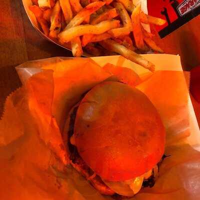 Smitty's Garage Burgers & Beer