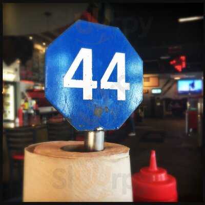 Smitty's Garage Burgers & Beer