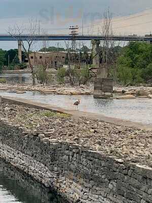 Fratello's Riverfront Restaurant