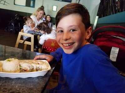 Trapper's Sushi - Kent Station