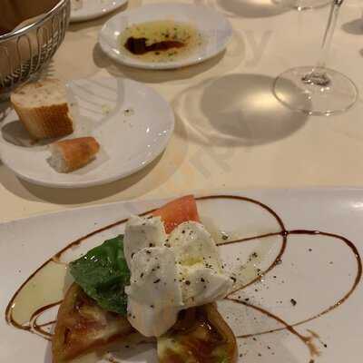 Vigilucci's Seafood And Steakhouse