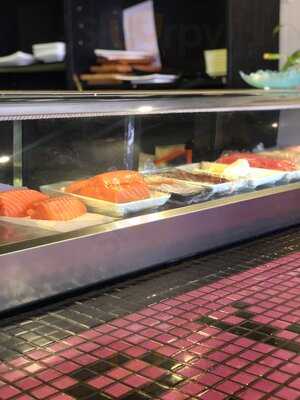 Mitsu Neko Fusion Cuisine And Sushi Bar