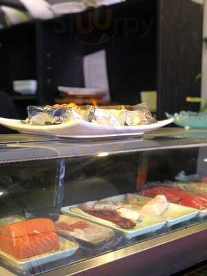 Mitsu Neko Fusion Cuisine And Sushi Bar