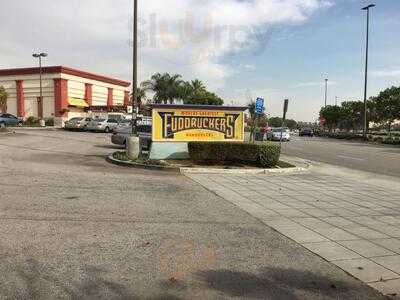 Fuddruckers