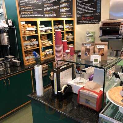 Izzy's Brooklyn Bagels