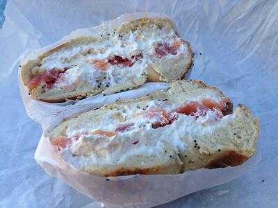 Izzy's Brooklyn Bagels