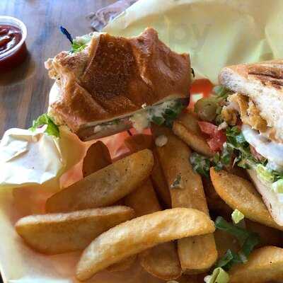 Hoochies Oyster House