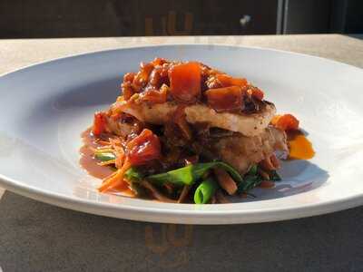 Gingerootz Asian Grille