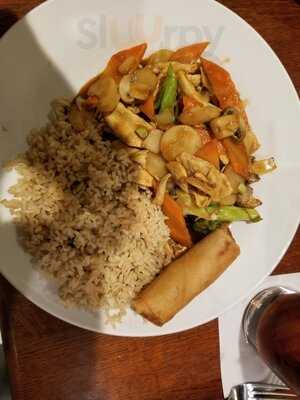 Gingerootz Asian Grille