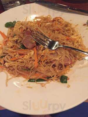 Gingerootz Asian Grille