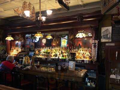 The Irish Lion Restaurant & Pub