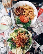 Saturn Cafe