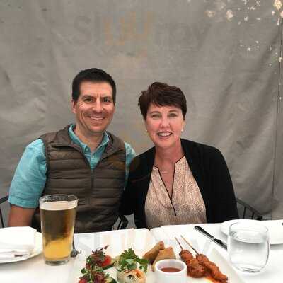 Indo Restaurant & Lounge