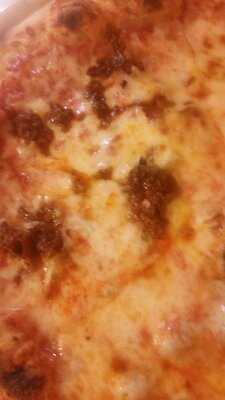 Luna Rossa Winery & Pizzeria