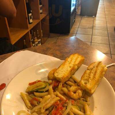 Luna Rossa Winery & Pizzeria