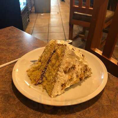 Luna Rossa Winery & Pizzeria