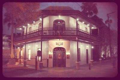 The Tack Room Bar & Grill