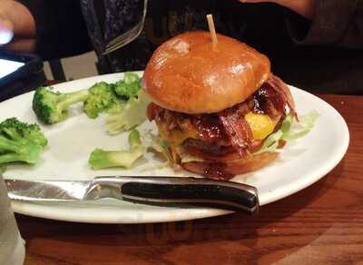 Texas Land & Cattle Steakhouse