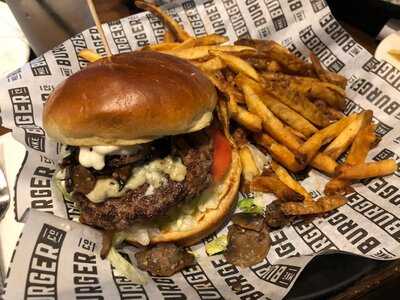 Milwaukee Burger Company- Appleton