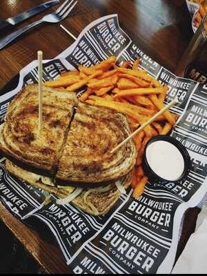Milwaukee Burger Company- Appleton