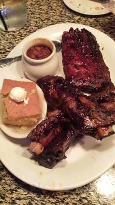 Lucille's Smokehouse Bbq