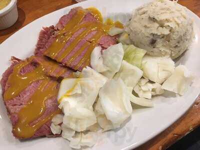 Mccreary's Irish Pub & Eatery