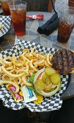 The Bunganut Pig Bar & Restaurant