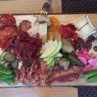 Masters Kitchen & Cocktails