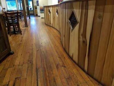 Taste &see Coffee Shop &gallery