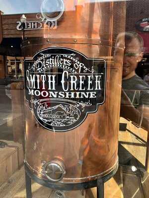 Smith Creek Moonshine Branson Landing